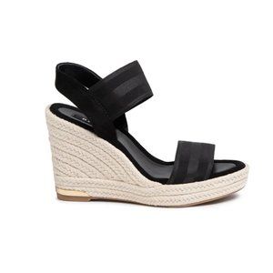 DKNY ESPADRILLES  New Wedge heel Size 9.5